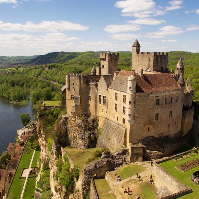 chateau-de-beynac-1-.jpg