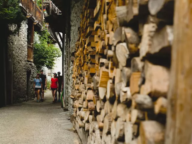 Balade dans la rue du Miroir, hameau de Sainte-Foy-Tarentaise