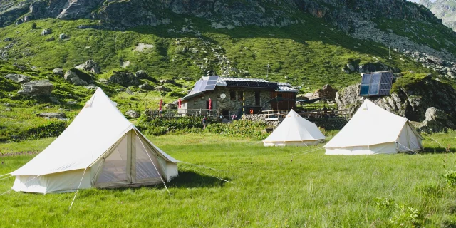 Refuge du Ruitor à Sainte-Foy-Tarentaise, havre de paix en altitude au cœur des Alpes