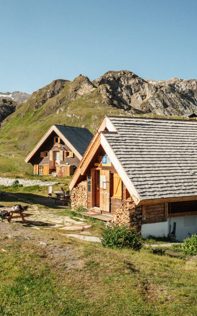 refuge; fond des fours; summer; family
