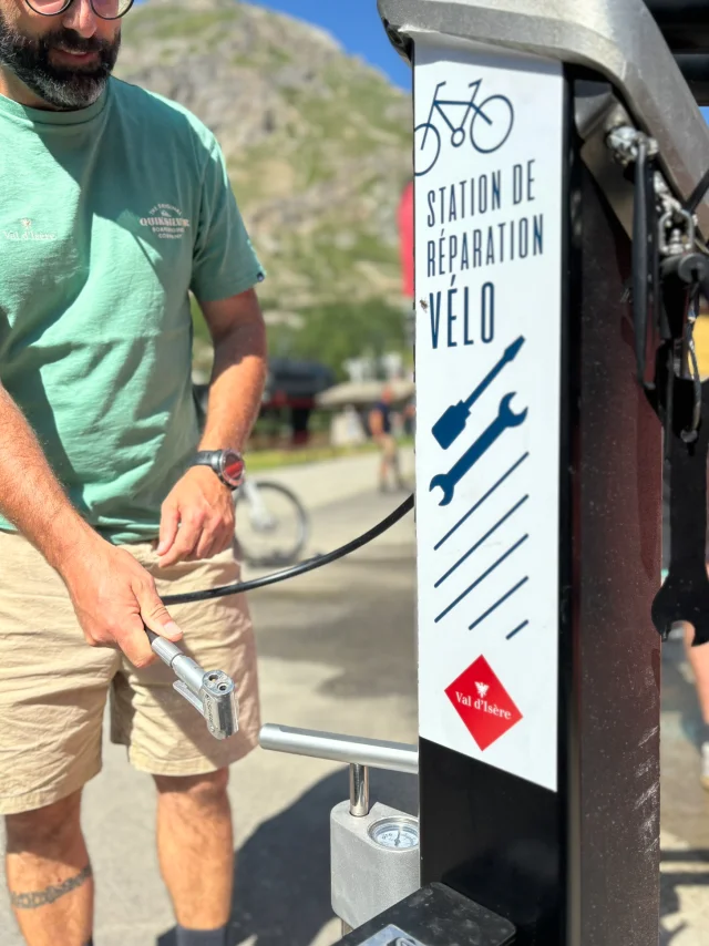 Bike repair station in Val d'Isère